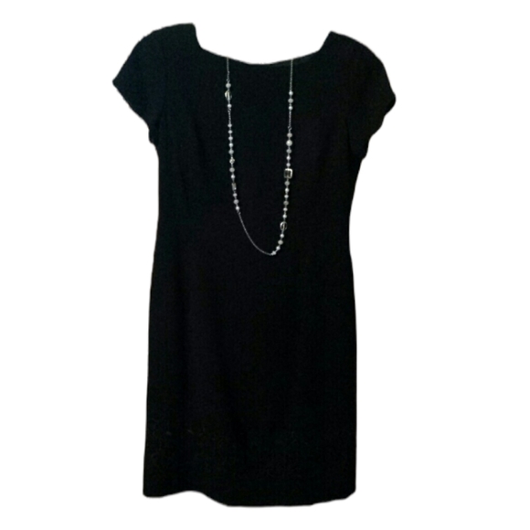 Jones New York Dresses & Skirts - Jones New York Little Black Dress sz 6
